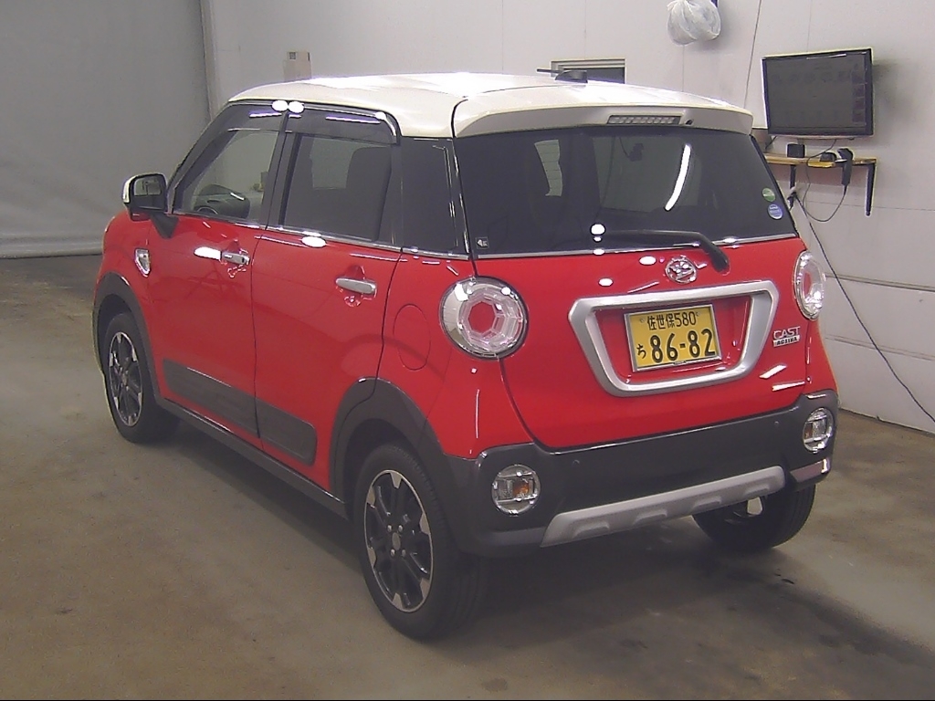 DAIHATSU CAST