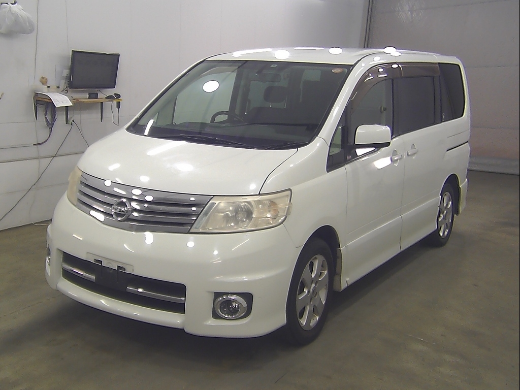 NISSAN SERENA