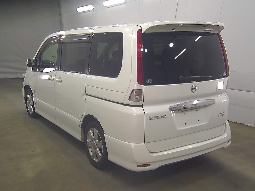 NISSAN SERENA