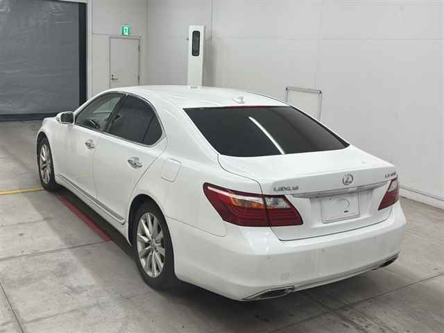 LEXUS LS460