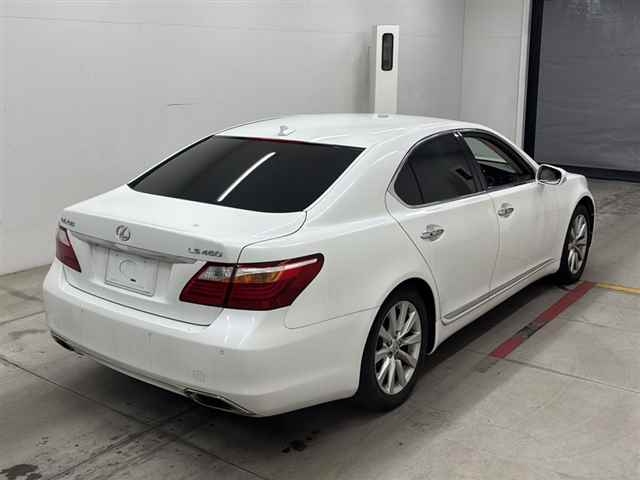 LEXUS LS460