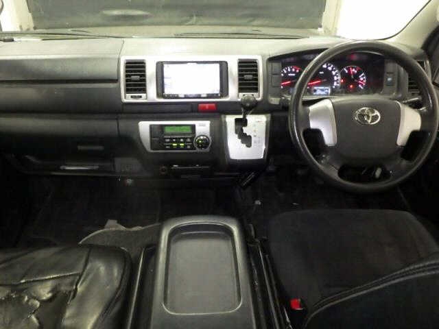 TOYOTA REGIUS ACE
