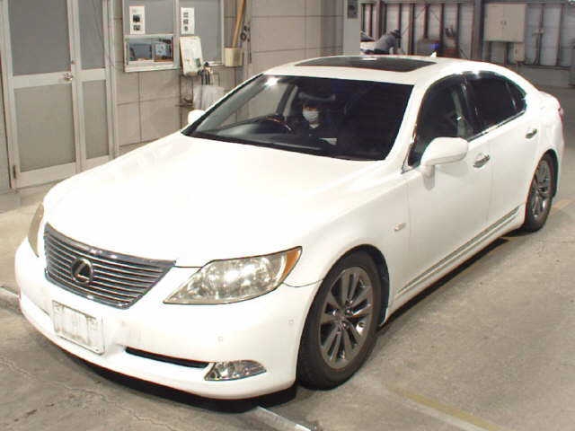 LEXUS LS460