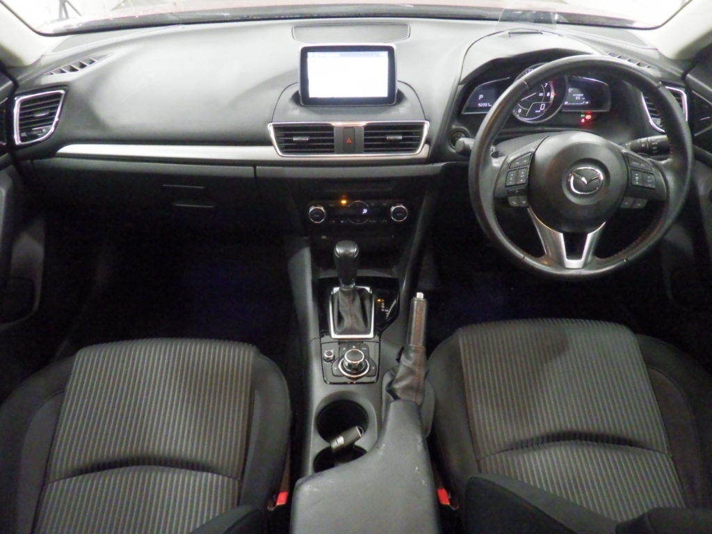 MAZDA AXELA