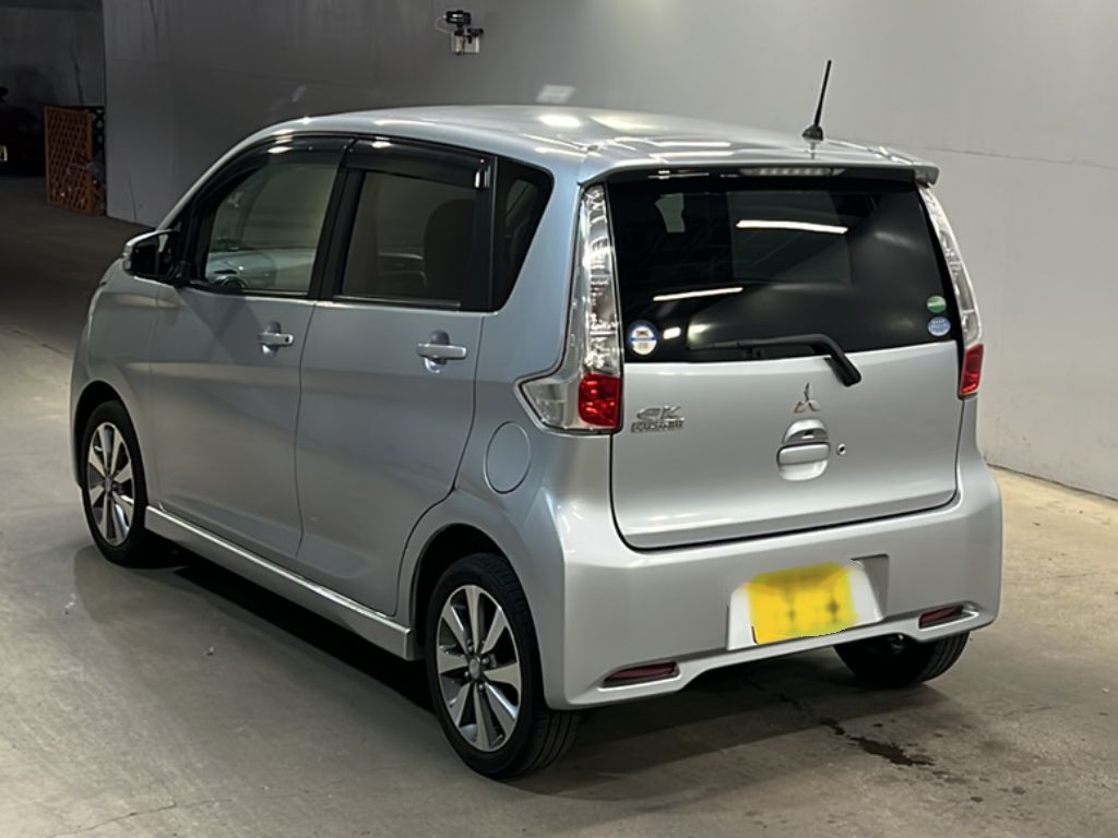 MITSUBISHI EK CUSTOM