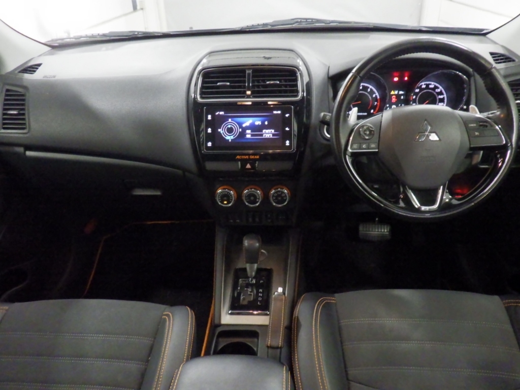 MITSUBISHI RVR
