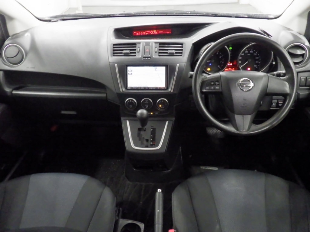 NISSAN LAFESTA