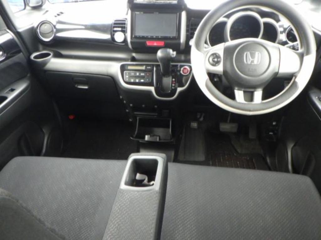 HONDA N-BOX