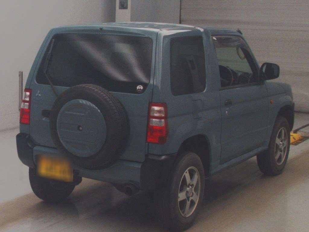 MITSUBISHI PAJERO MINI