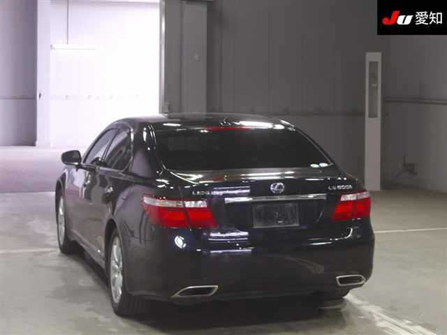 LEXUS LS600H