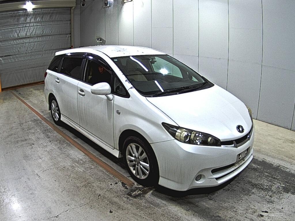 TOYOTA WISH