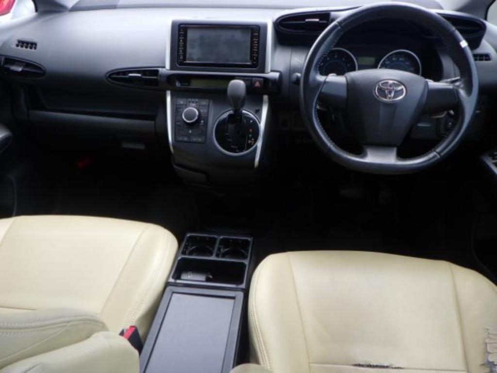 TOYOTA WISH
