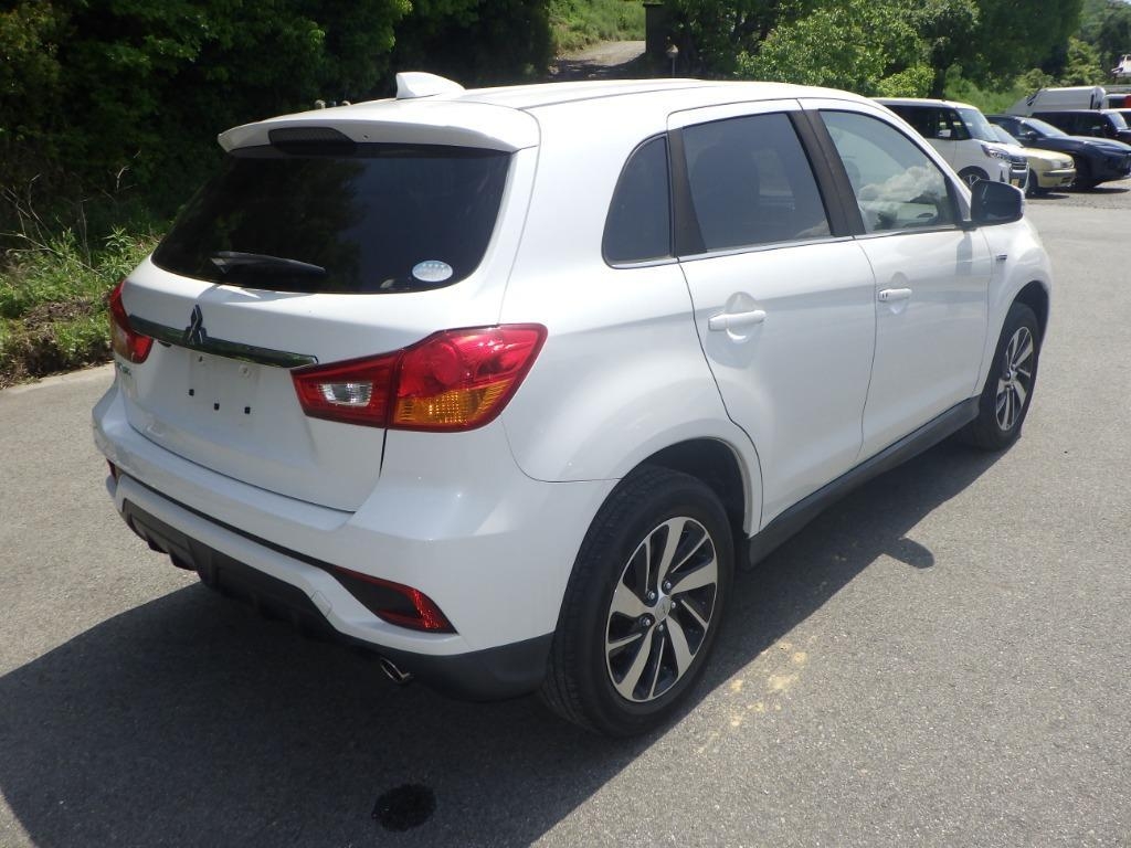 MITSUBISHI RVR