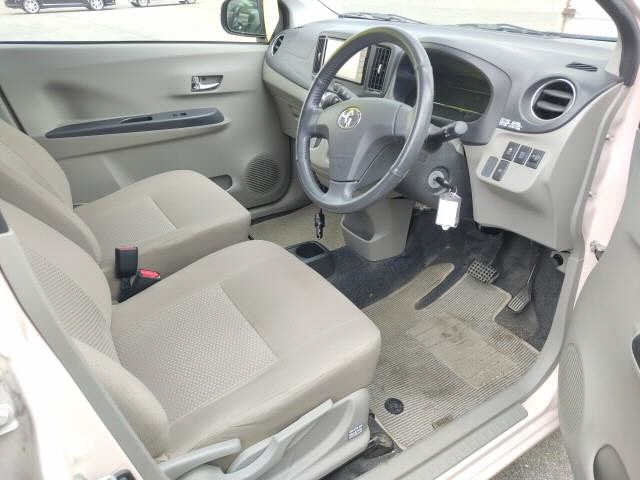 TOYOTA PIXIS EPOCH