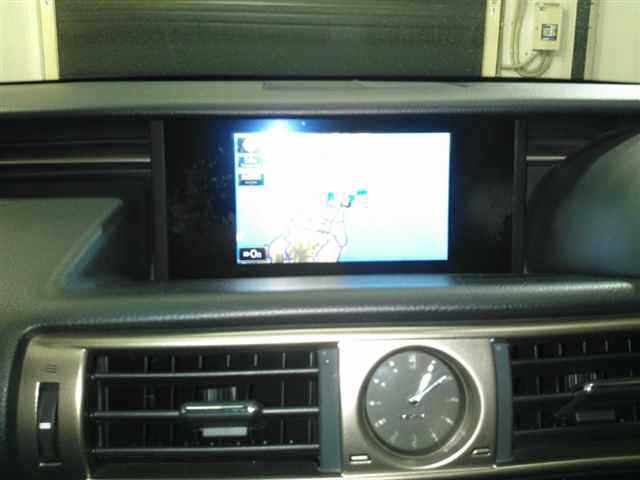 LEXUS IS300H