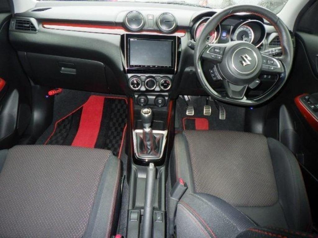 SUZUKI SWIFT