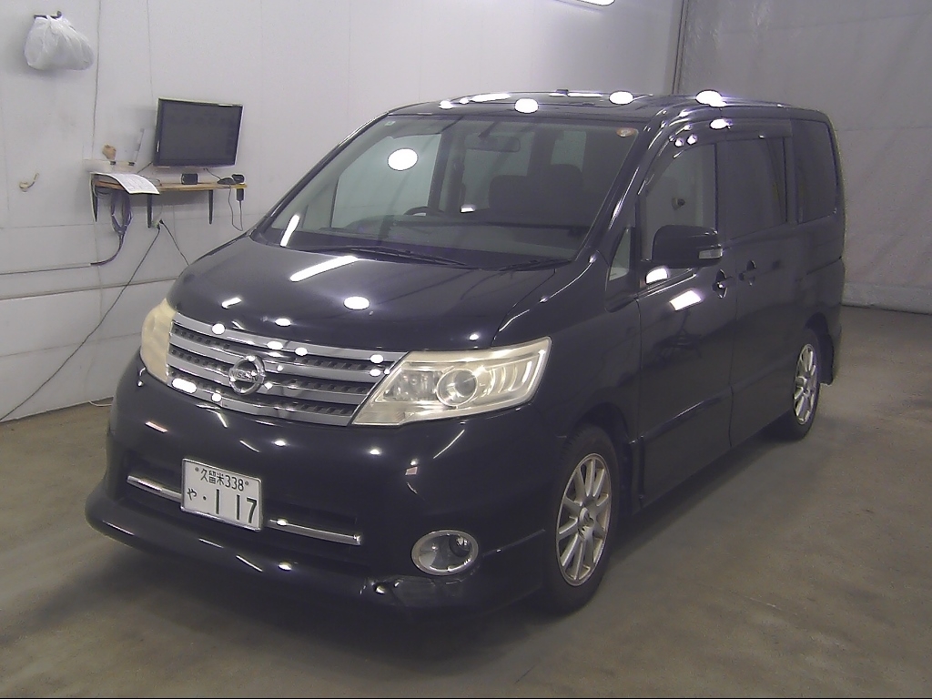 NISSAN SERENA
