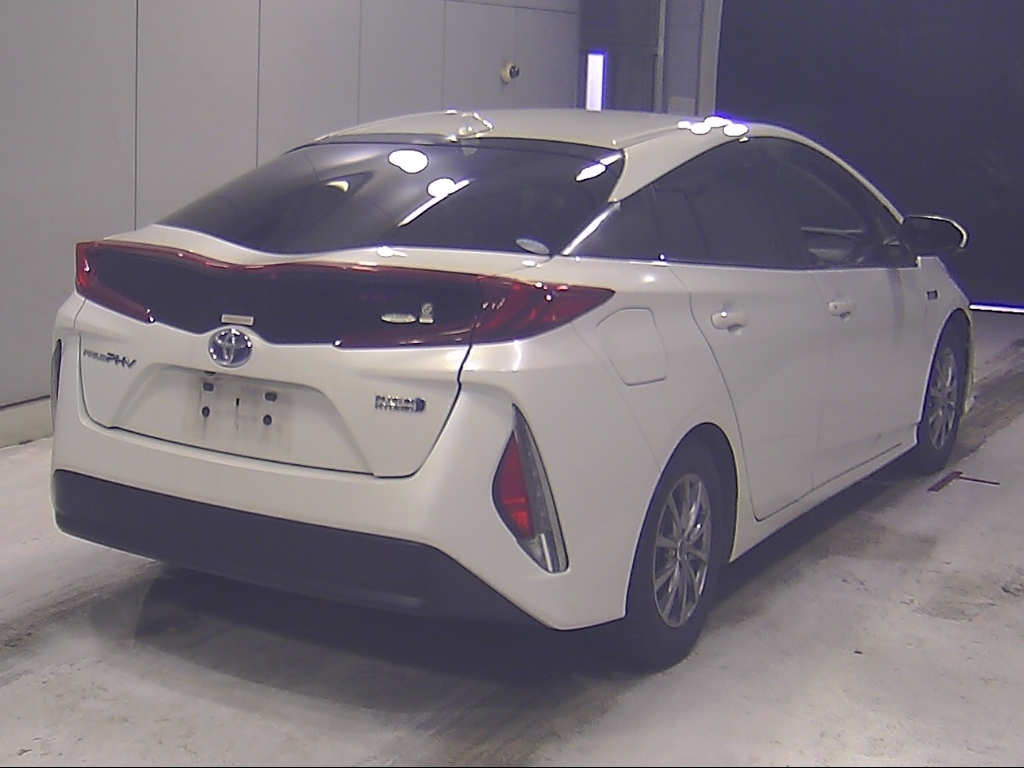 TOYOTA PRIUS PHV