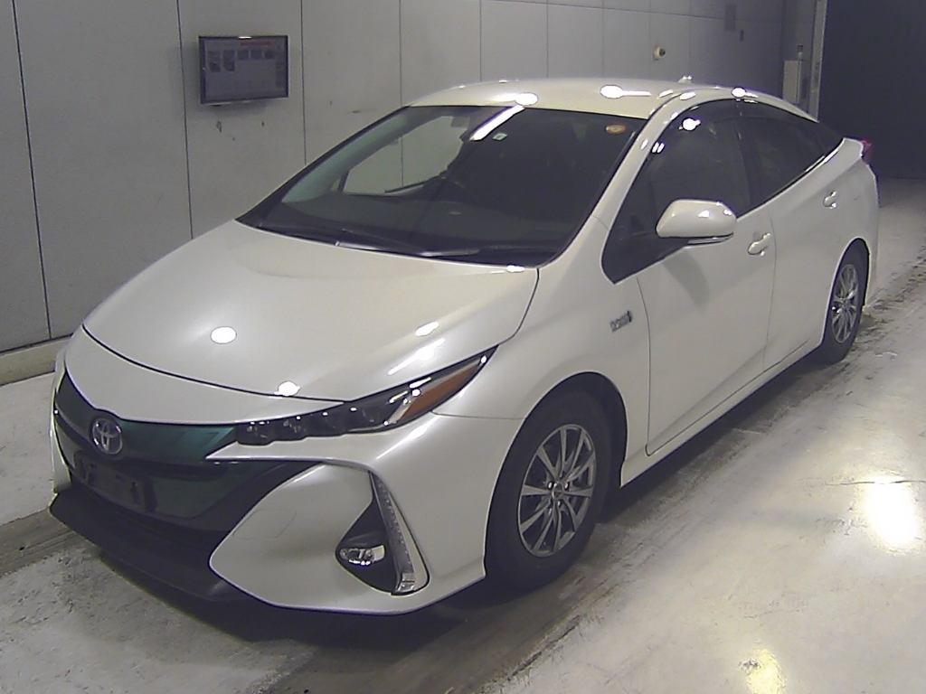 TOYOTA PRIUS PHV