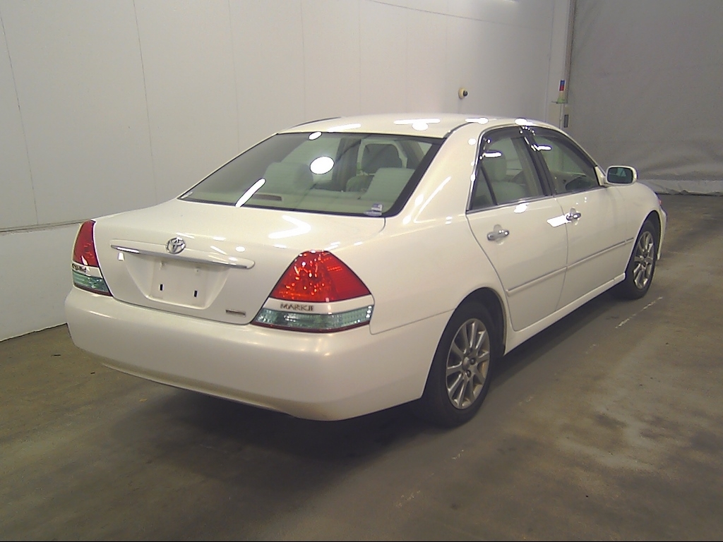 TOYOTA MARK II