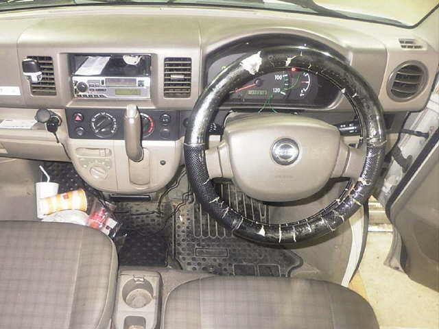 NISSAN NV100 CLIPPER