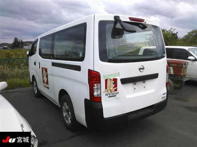 NISSAN NV350 CARAVAN