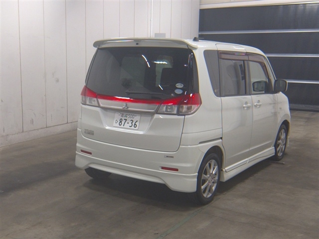 MITSUBISHI DELICA D:2