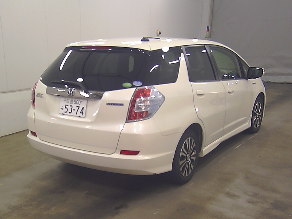 HONDA FIT SHUTTLE