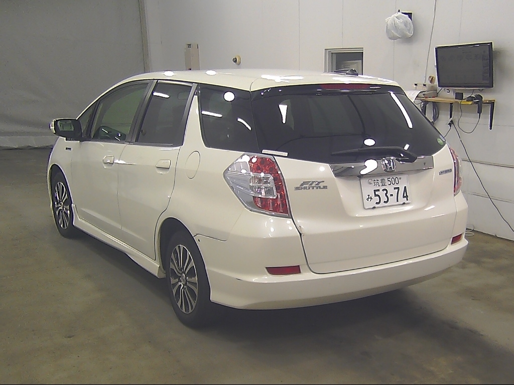 HONDA FIT SHUTTLE
