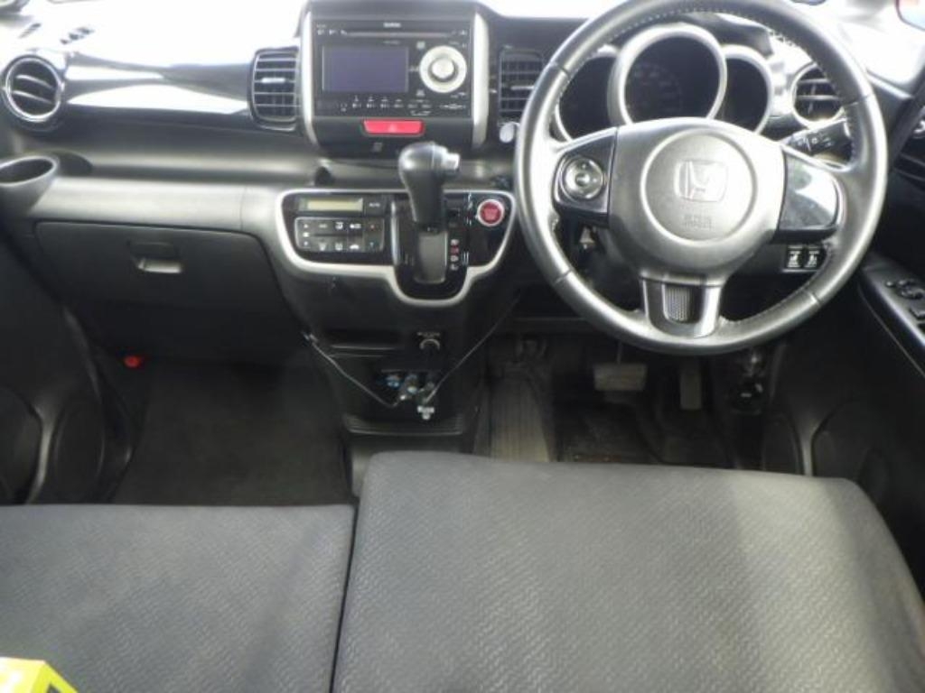 HONDA N-BOX