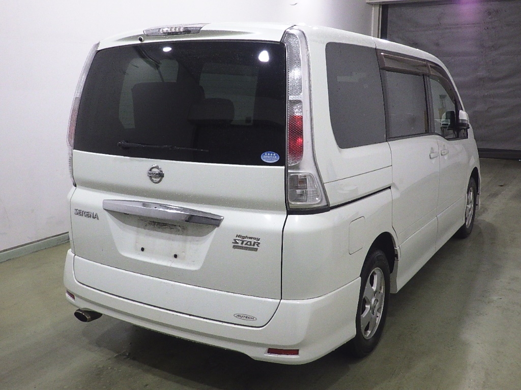 NISSAN SERENA