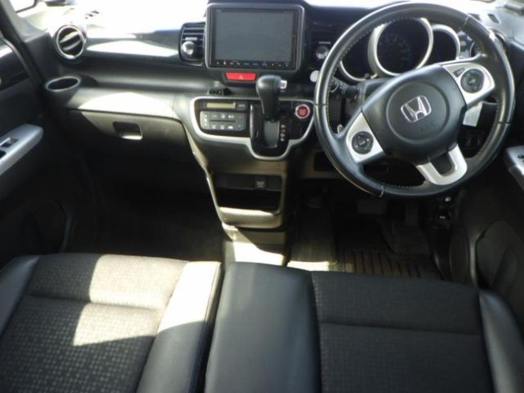 HONDA N-BOX