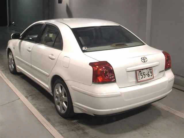 TOYOTA AVENSIS
