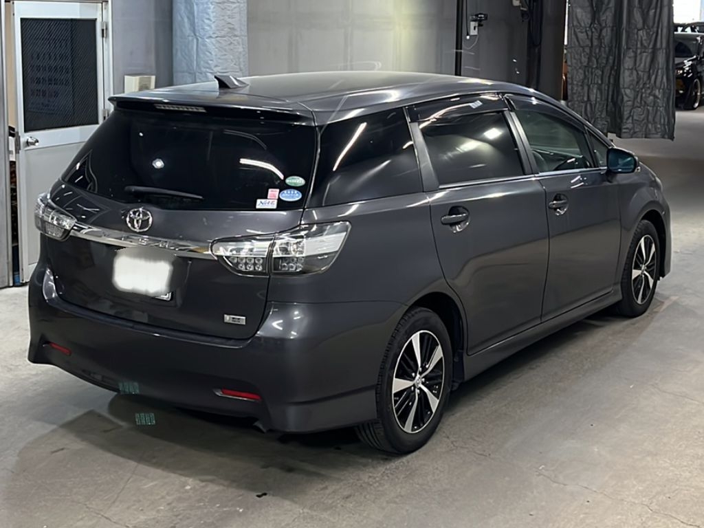 TOYOTA WISH