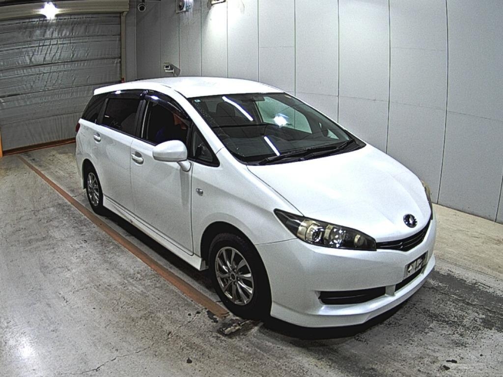 TOYOTA WISH