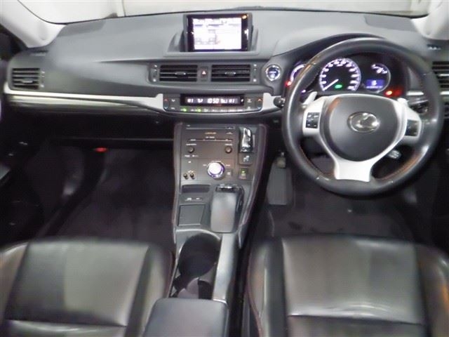 LEXUS CT200H