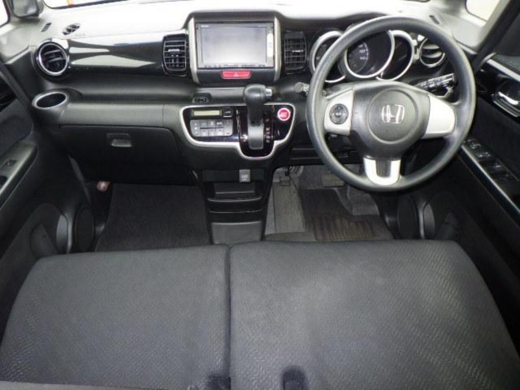 HONDA N-BOX