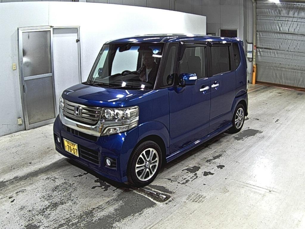 HONDA N-BOX