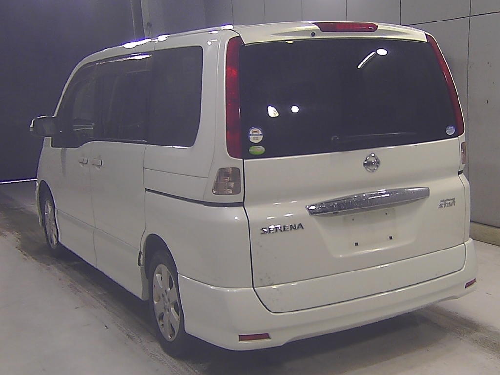 NISSAN SERENA