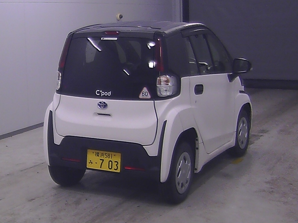 TOYOTA C+POD