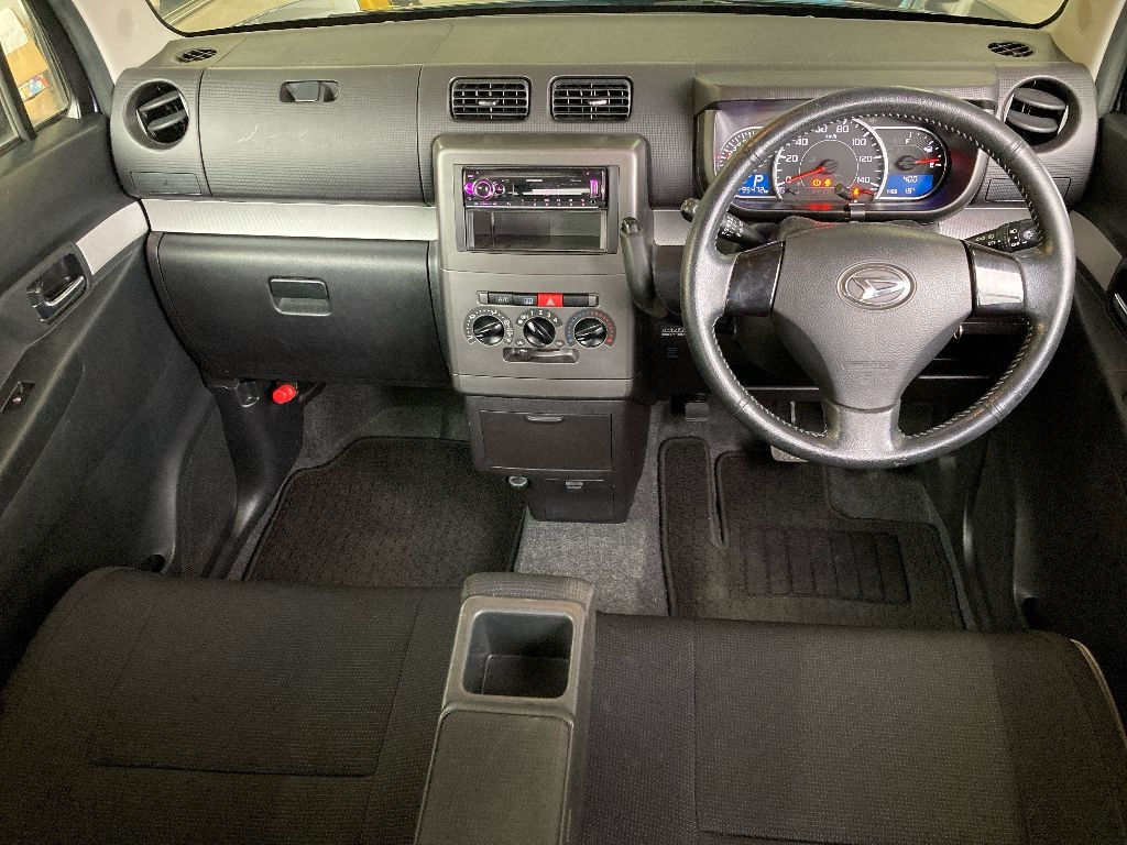 DAIHATSU MOVE CONTE