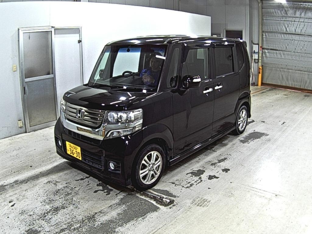 HONDA N-BOX