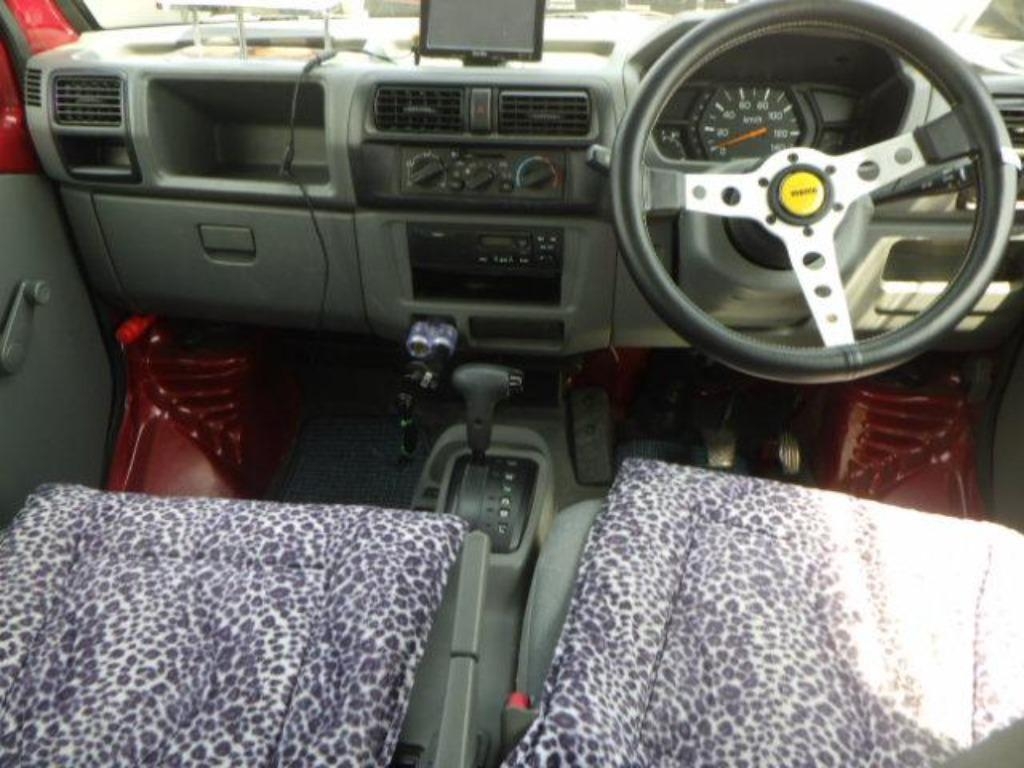 MITSUBISHI MINICAB