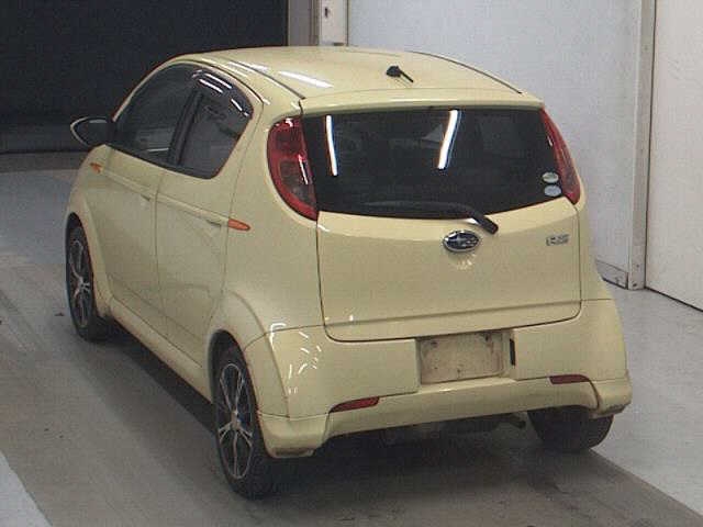 SUBARU R2
