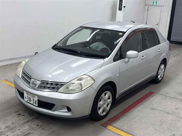 NISSAN TIIDA LATIO