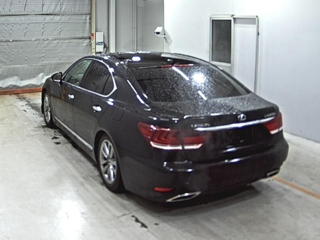 LEXUS LS600H