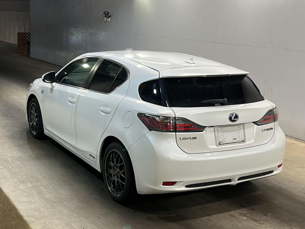LEXUS CT200H
