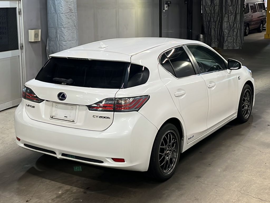 LEXUS CT200H