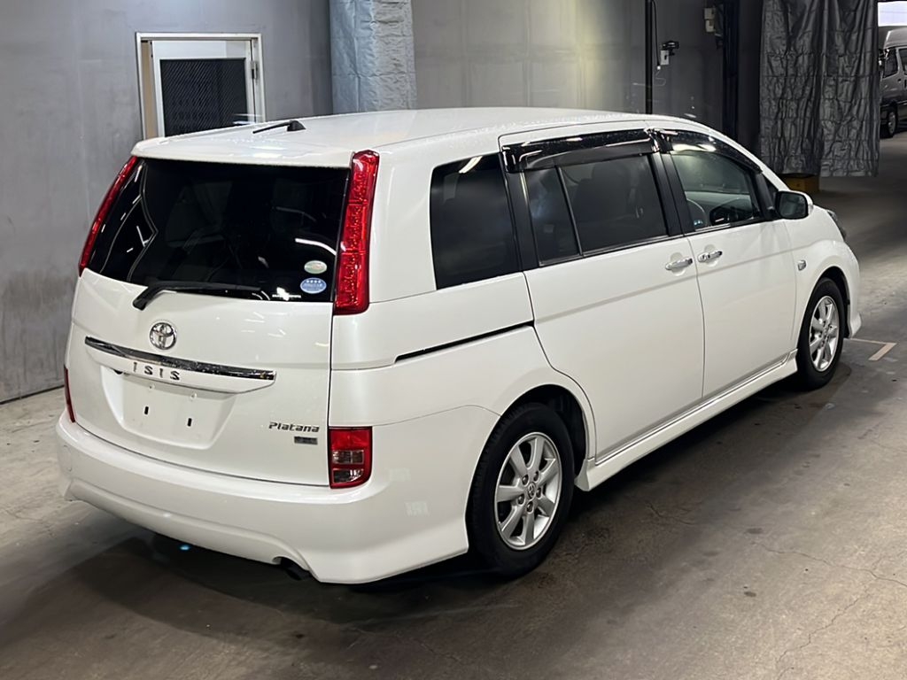 TOYOTA ISIS