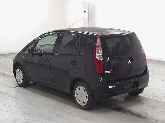MITSUBISHI COLT